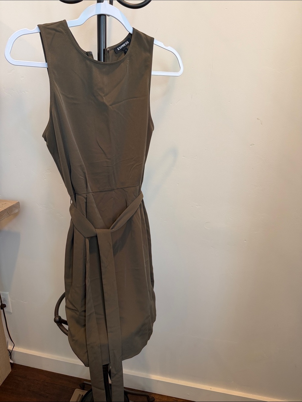Army green express dress